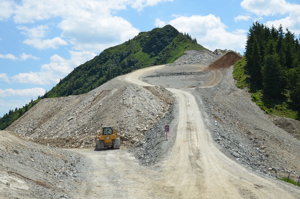 Baustraße von unten