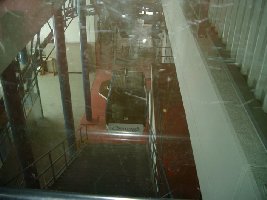 Die bergstation der 10EUB hat 2 &amp;quot;Etagen&amp;quot;. Nach der Einfahrt in die Bergstation geht es über diese Treppe zum Ausstieg.