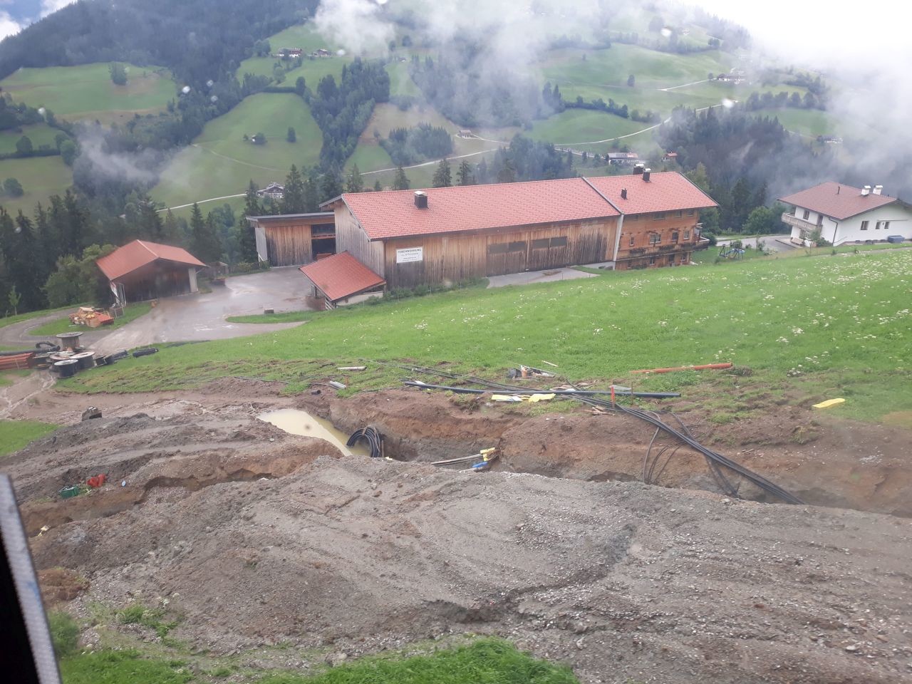 Strecke Bereich Lechen: hier wird die Straßenüberführung wohl umgangen