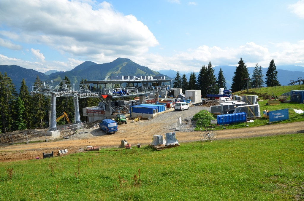 Montage Zinsberg-Talstation