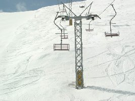 Strecke der DSB Les Crêts mit der schwarzen Piste (am linken Bildrand zu sehen).