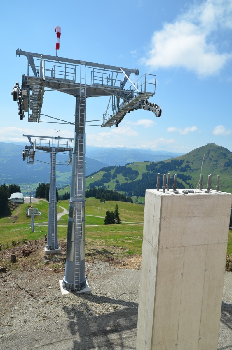 Stationsausfahrt und obere Strecke