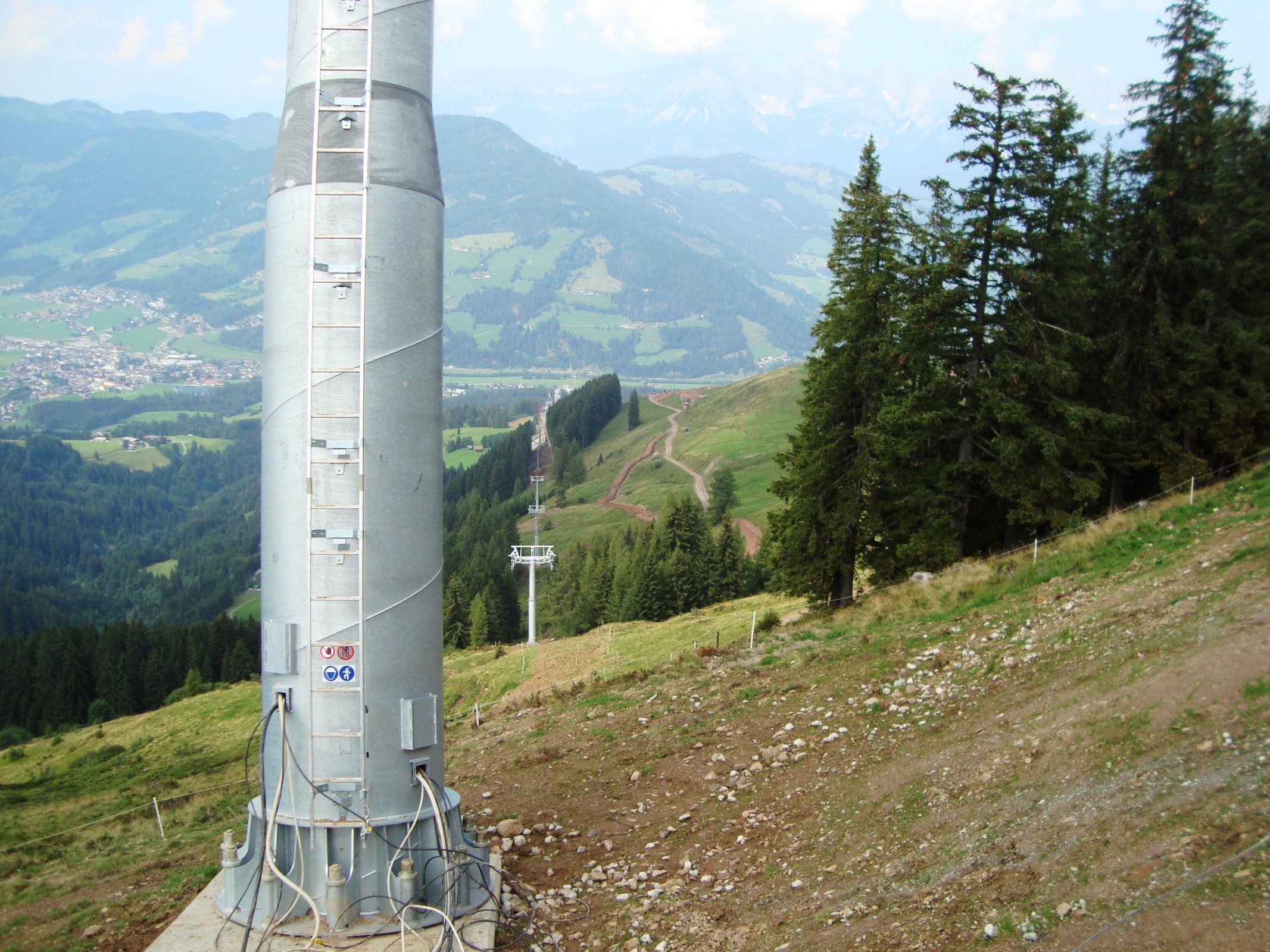 Lifttrasse mit Kurve