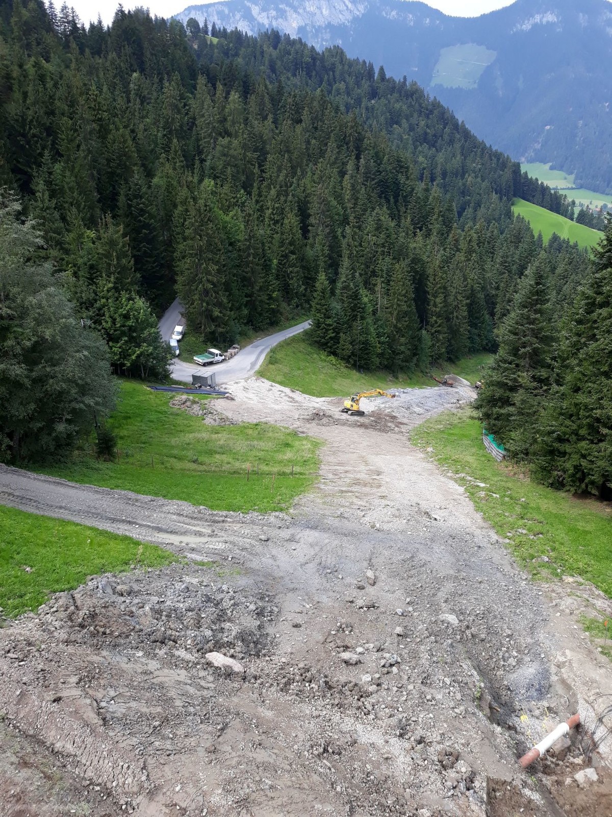 Grabungsarbeiten Talabfahrt