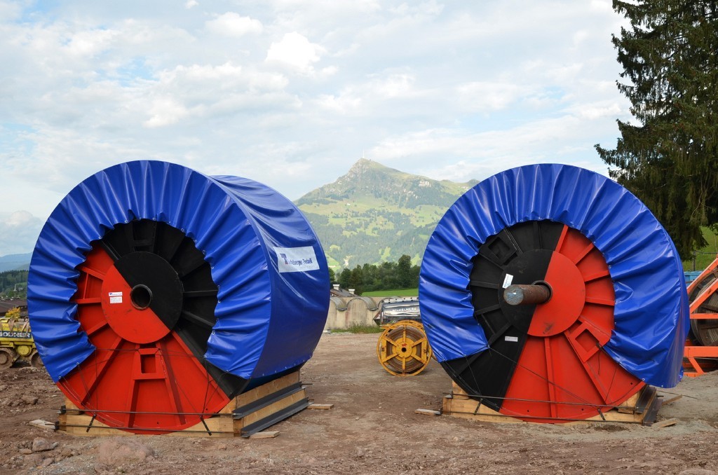 Die beiden Bobinen vor dem Horn