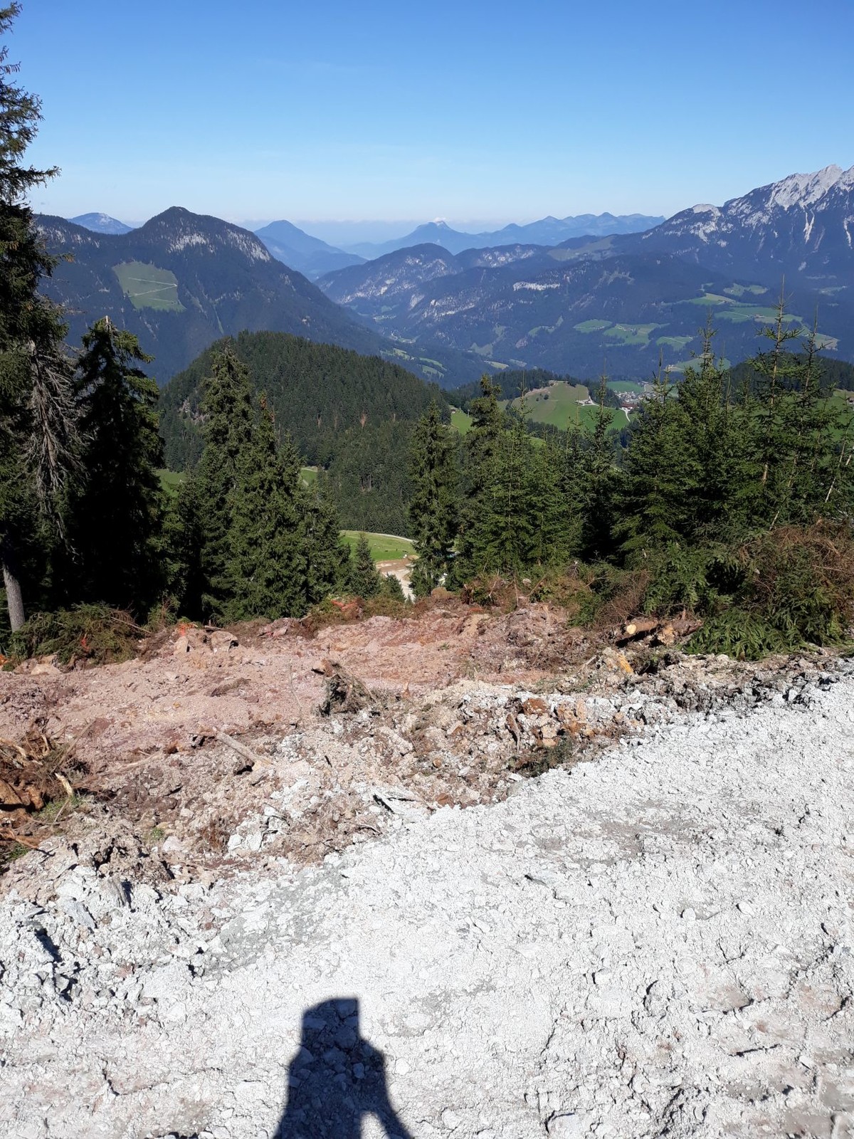 Blick auf die Trasse Richtung Kraftalm bzw. Mittelstation