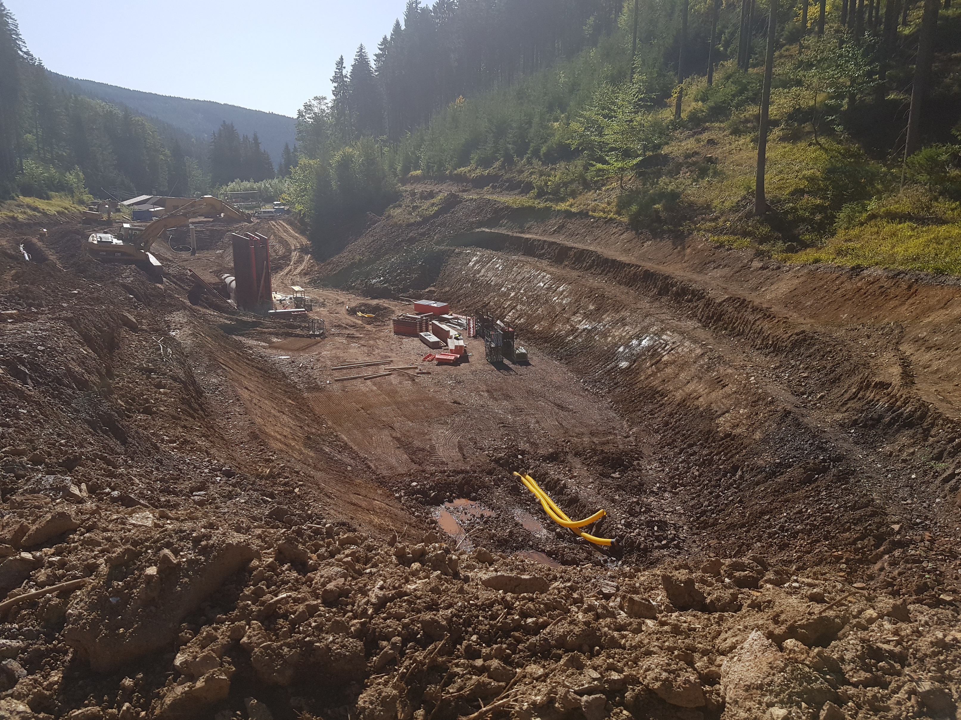 Blick Richtung Talstationen