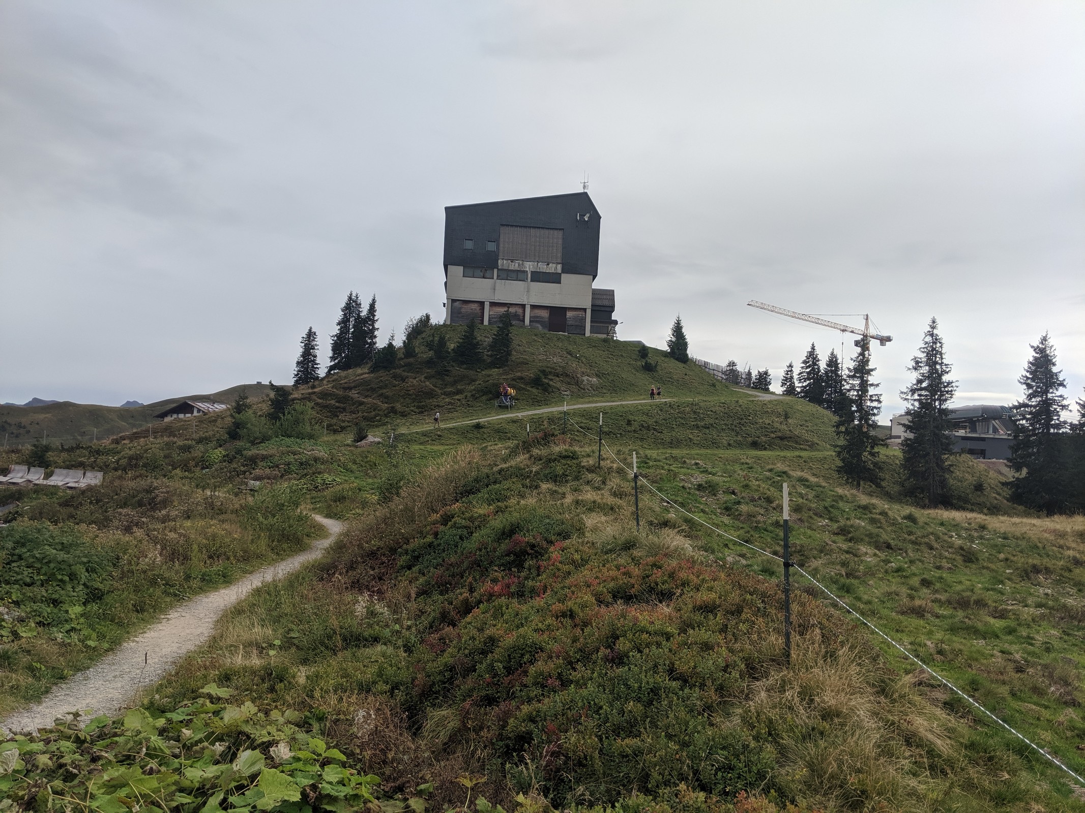 alte und neue Bergstation