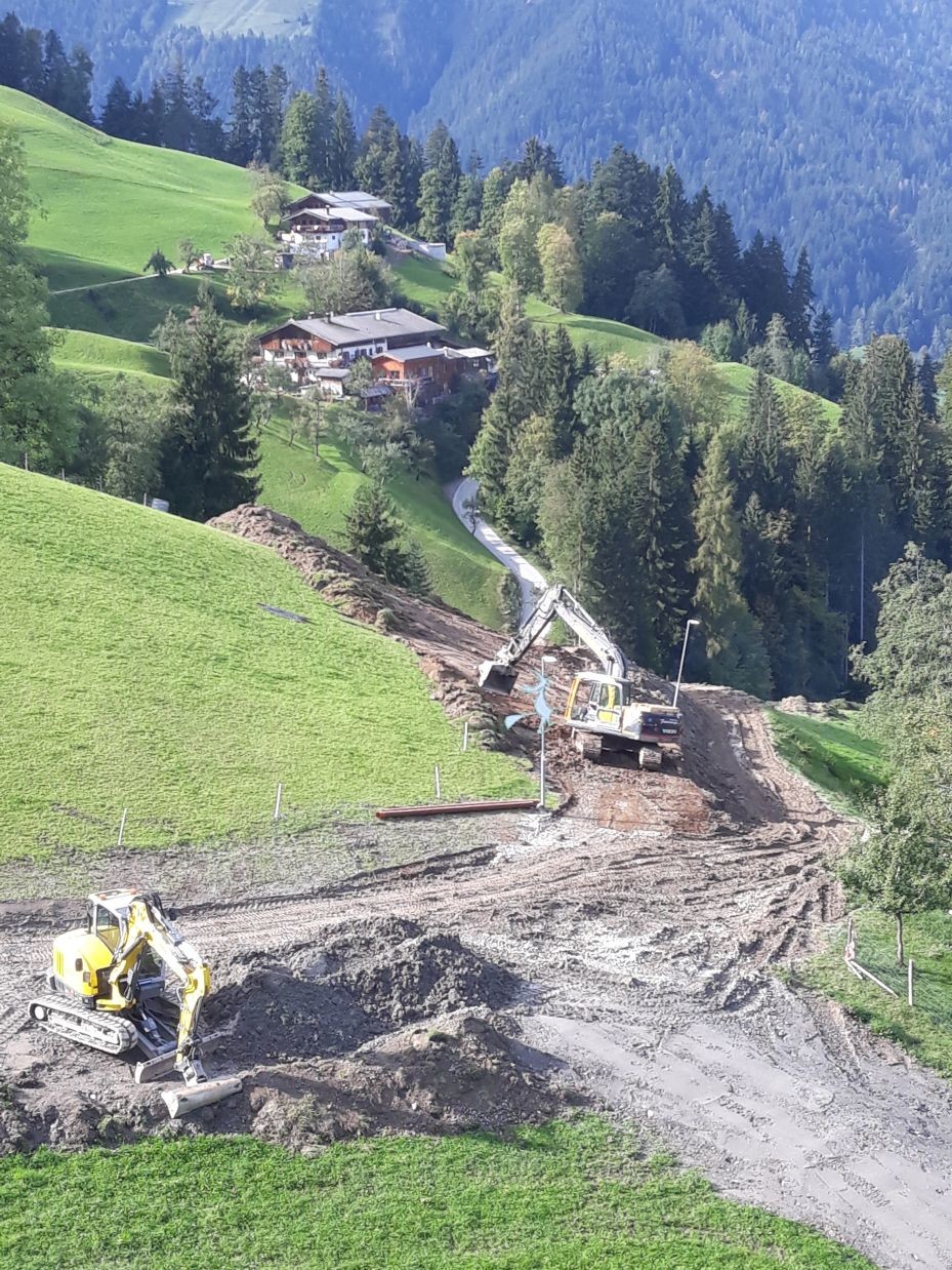 Grabungsarbeiten Rodelbahn