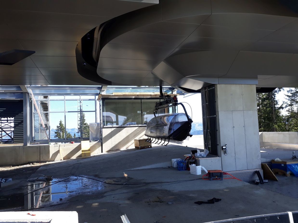 ein Sessel hängt schon