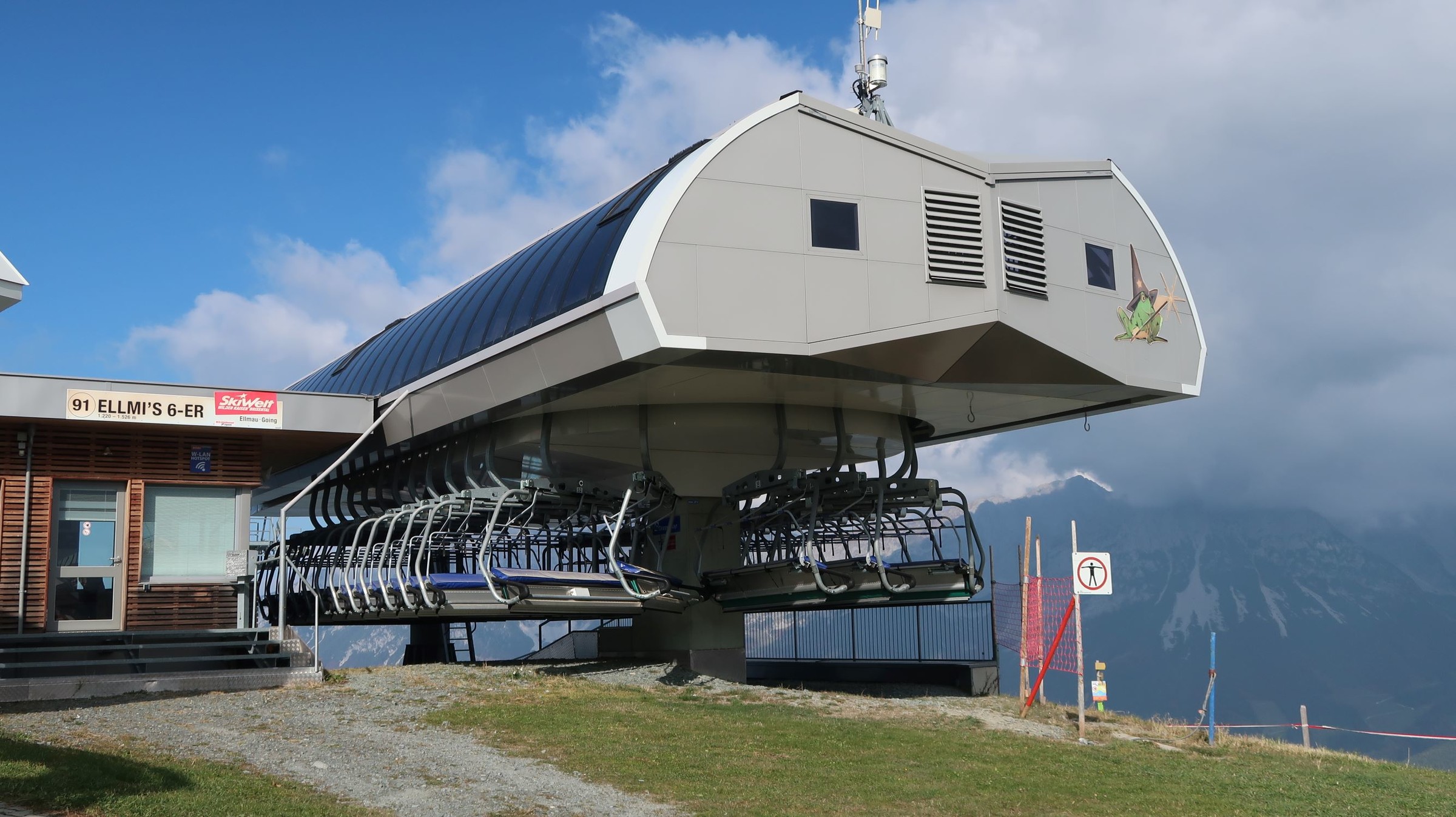 Stationsgarage Ellmis 6er im Herbst 2018