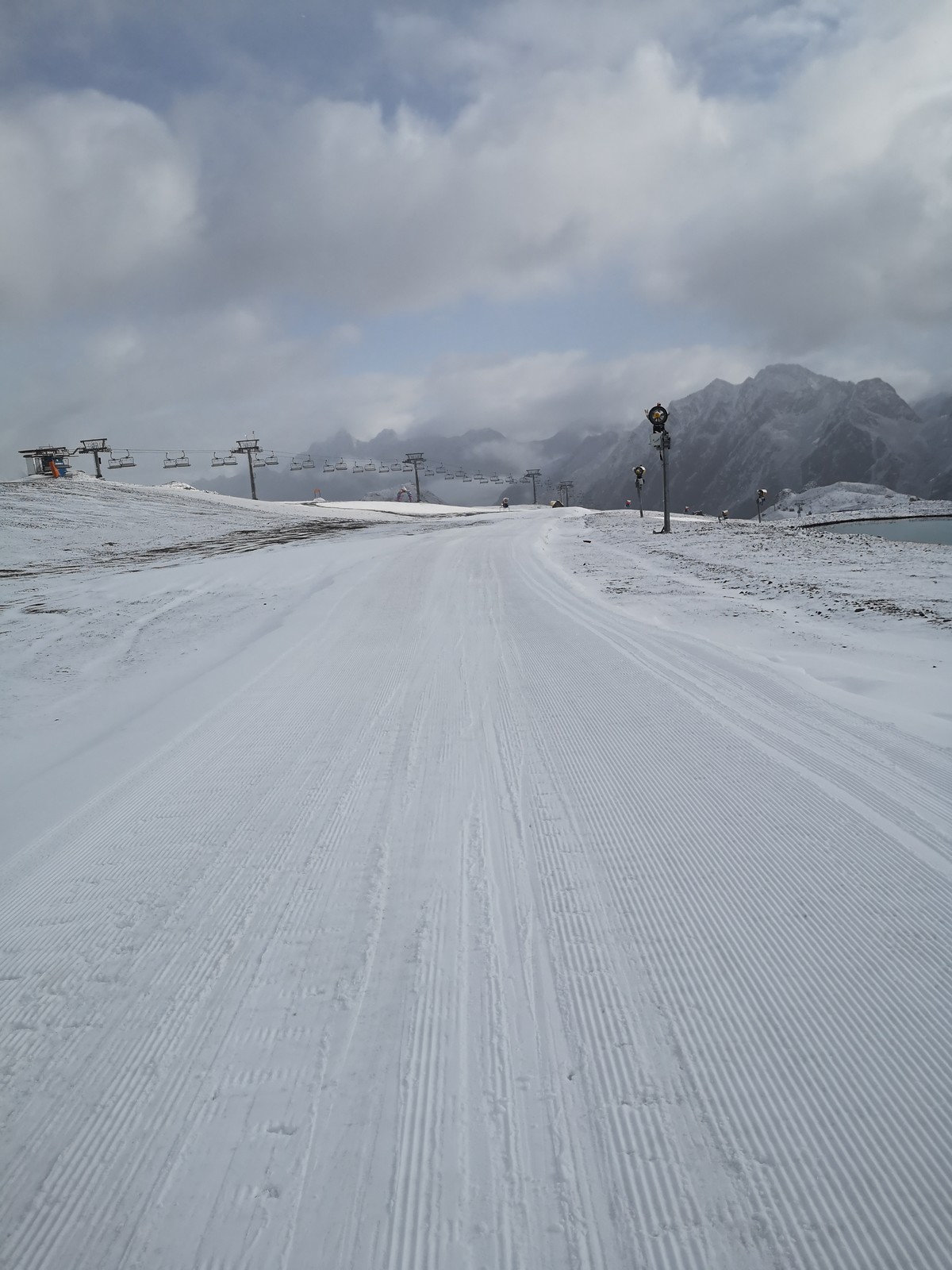 Gesperrte Abfahrt vom Daunferner zum Gamsgarten.