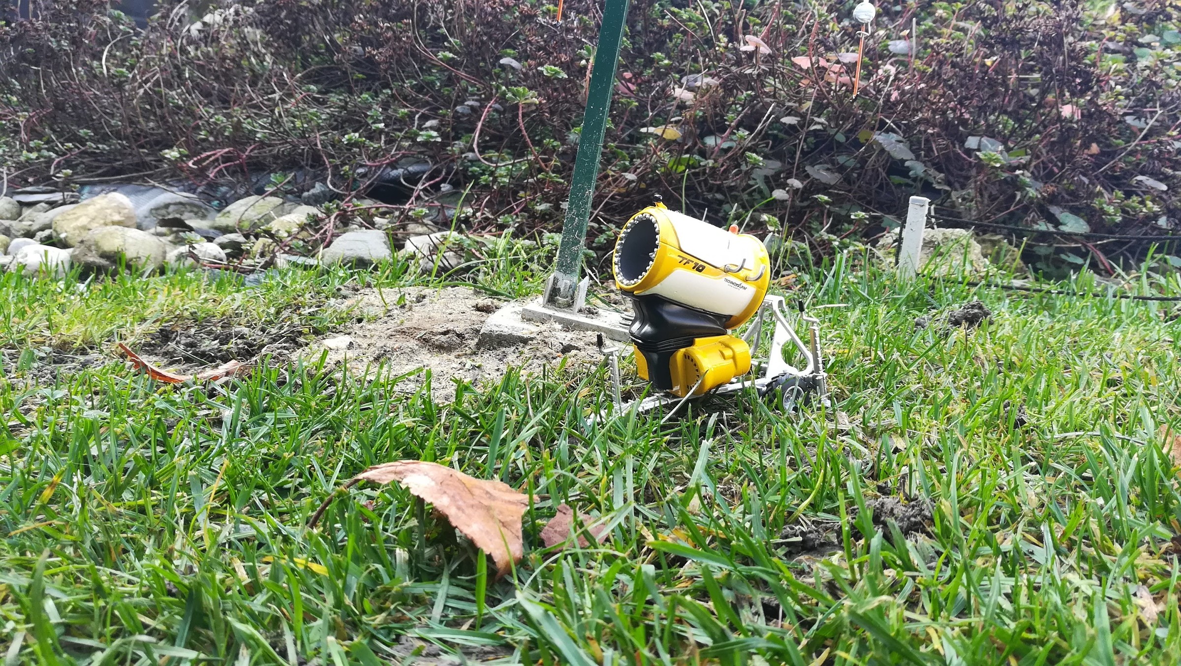 Aufstellen Schneekanonen 5.jpg