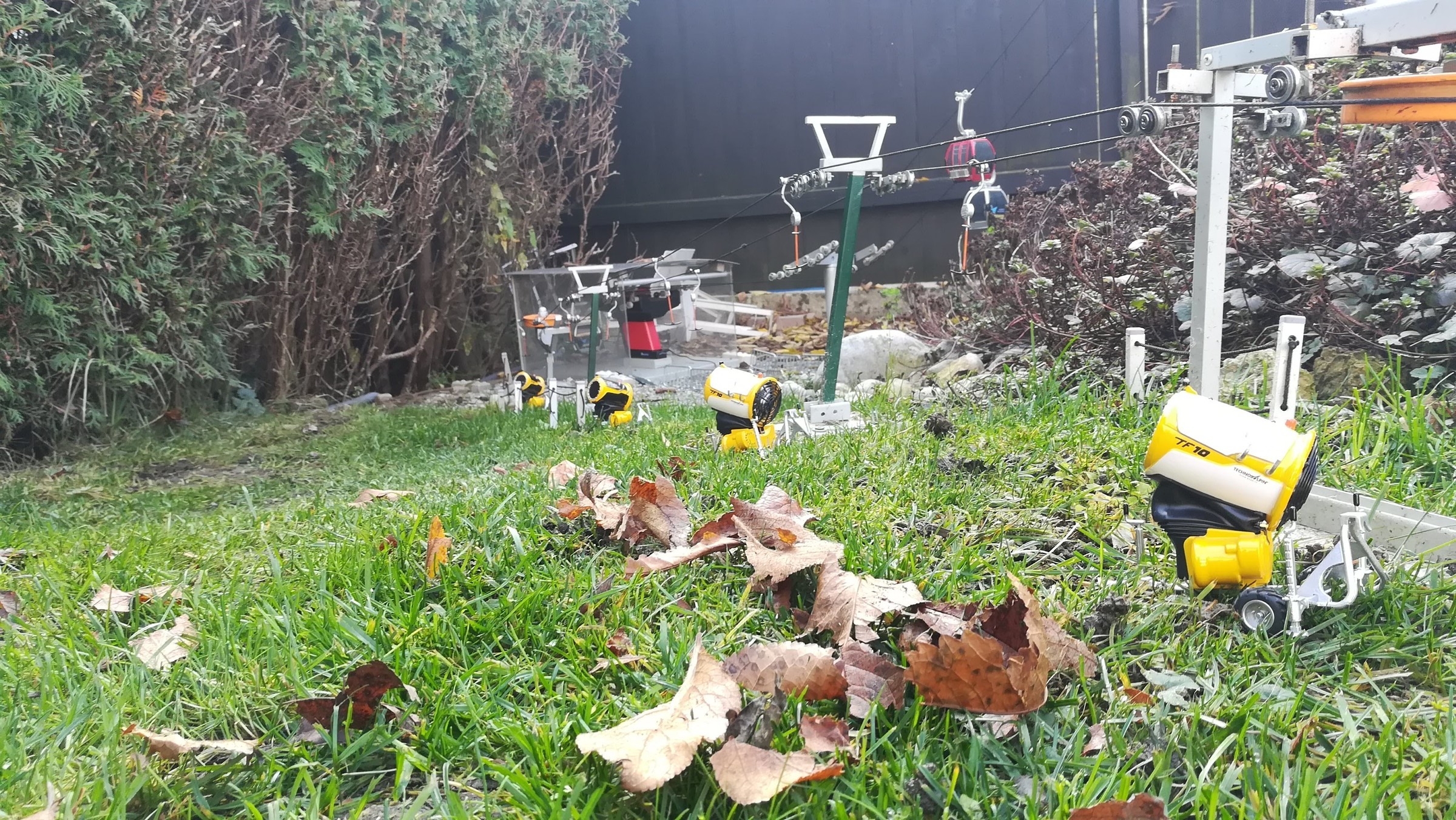 Aufstellen Schneekanonen 4.jpg