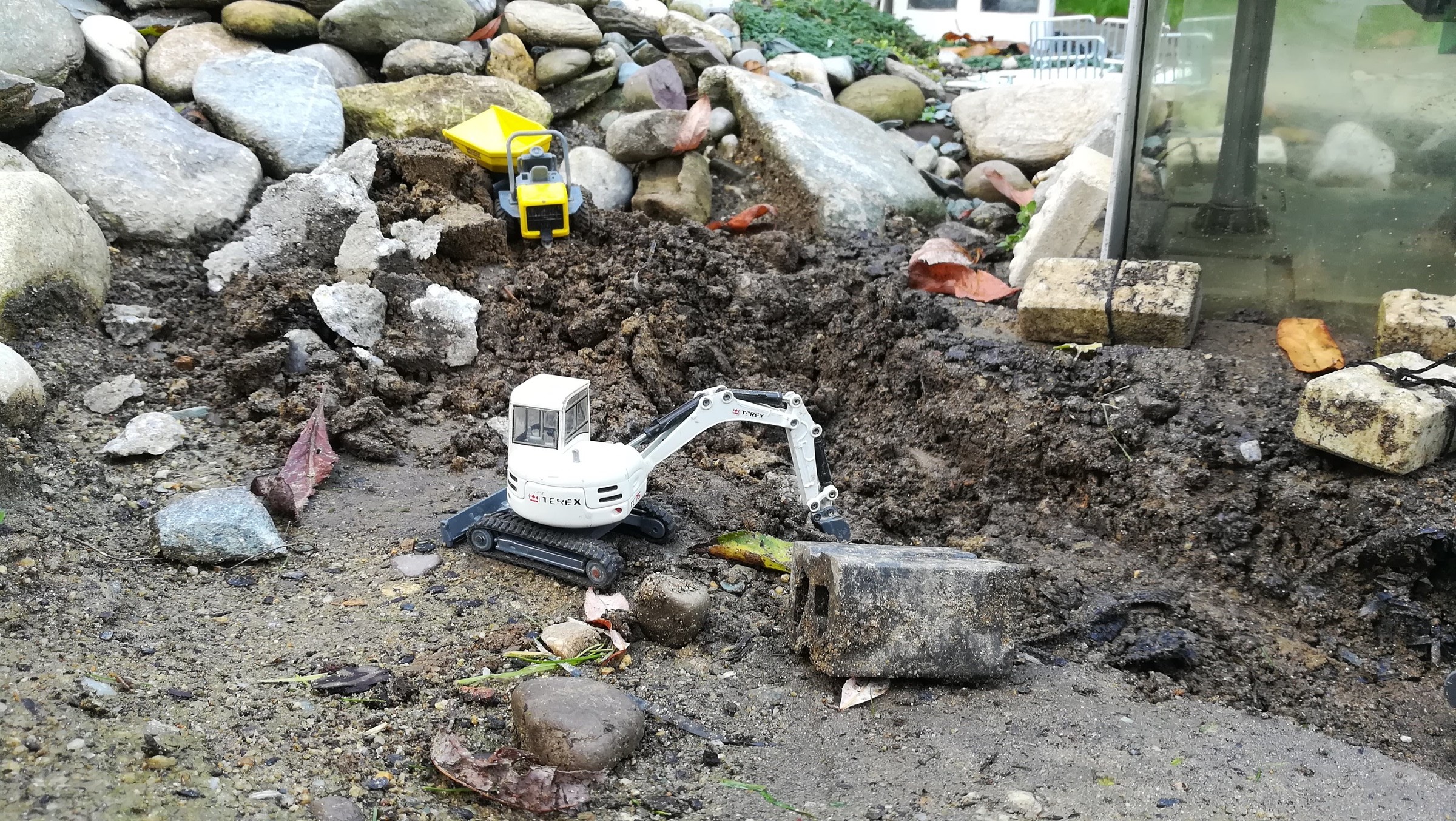 Paradieslift Auf. Fund. 2.jpg