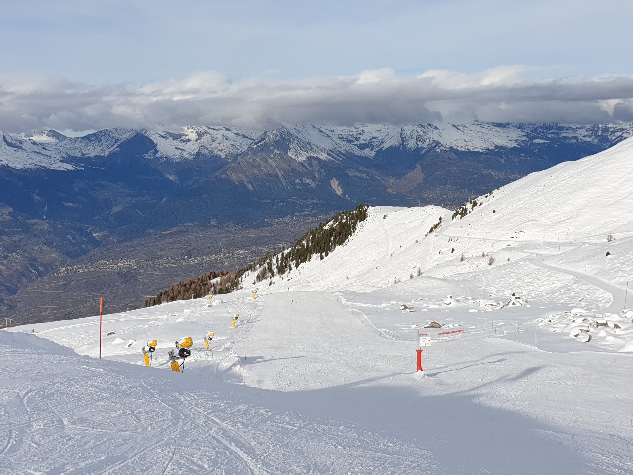 Inflationäre Anhäufung an Schneeerzeugern..