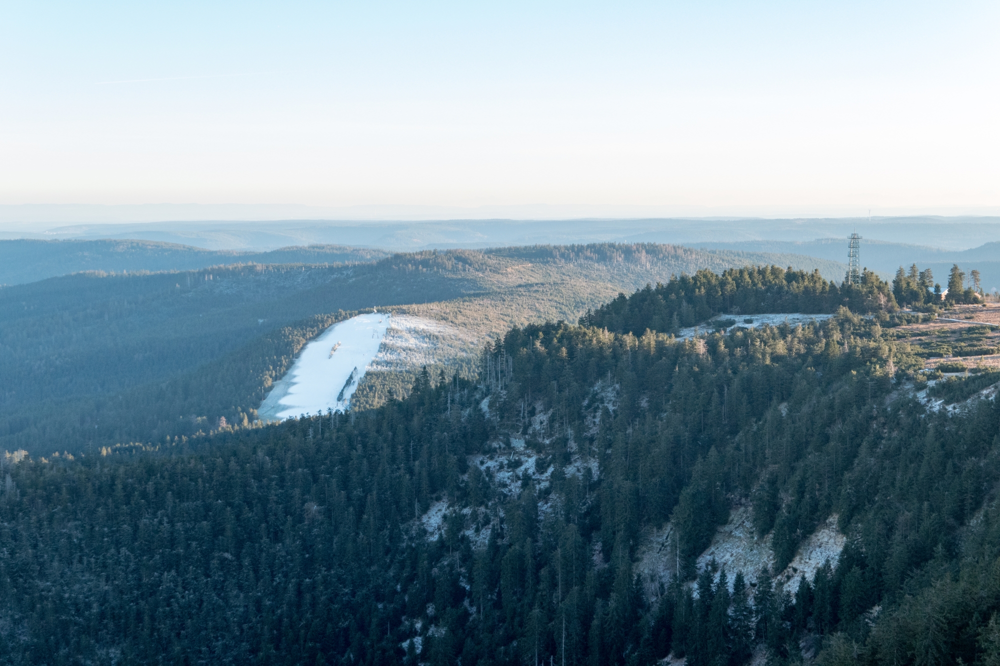 Seibelseckle am Abend, die Beschneiung wurde kurz nach Sonnenuntergang wieder begonnen