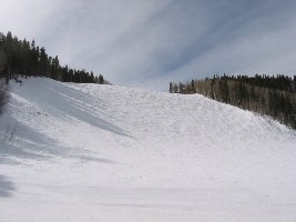 Der Steilhang der Simba direkt über dem Photographen ist leider nicht gewalzt, ein Jammer bei seiner schönen Neigung und der ordentlichen Breite