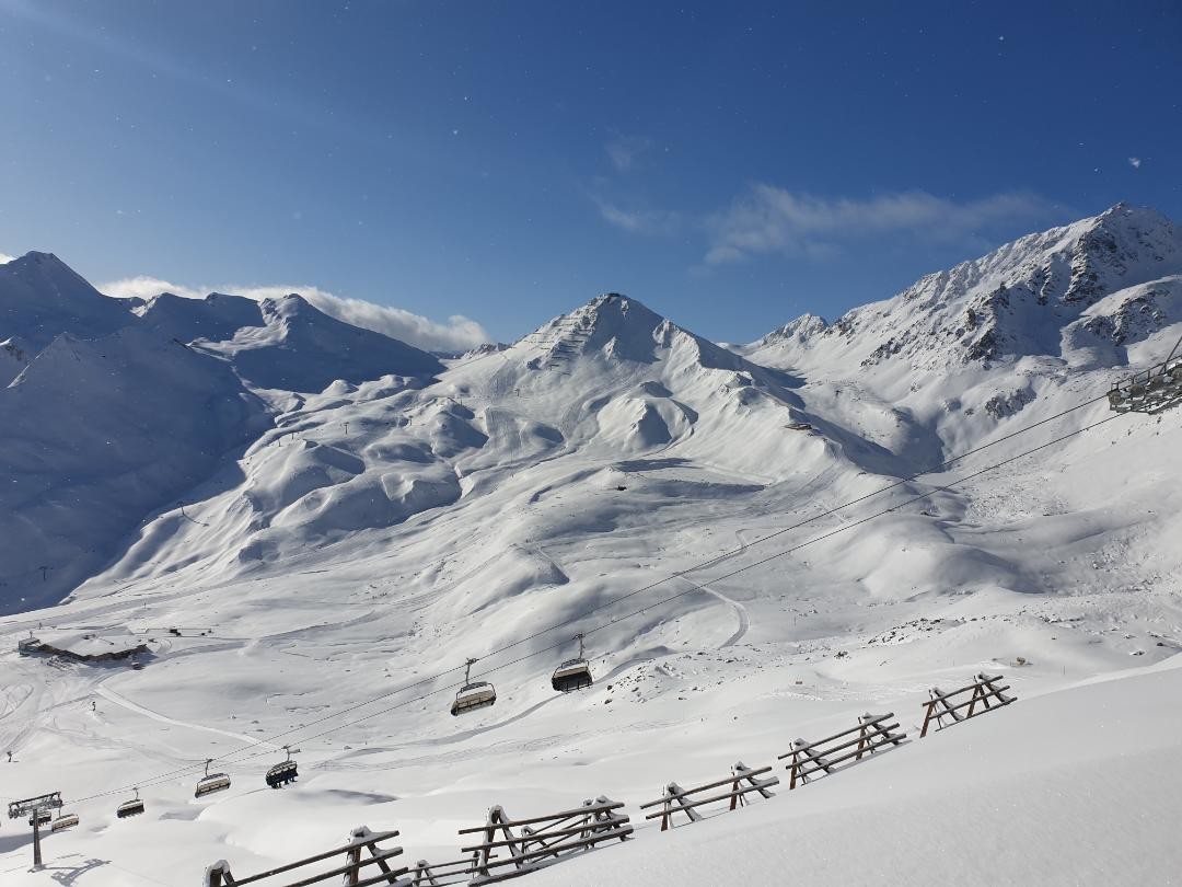 Blick zum Masnerkopf, hier waren die Pisten frisch präpariert, außer Masnerkopfabfahrt und Hexenseeabfahrt. Aber durch den Neuschnee recht weich