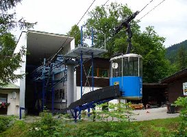 Die kuriose Laber Bergbahn-- keine PB, sondern eine Umlaufbahn mit 4x 8 er Stehgondeln...