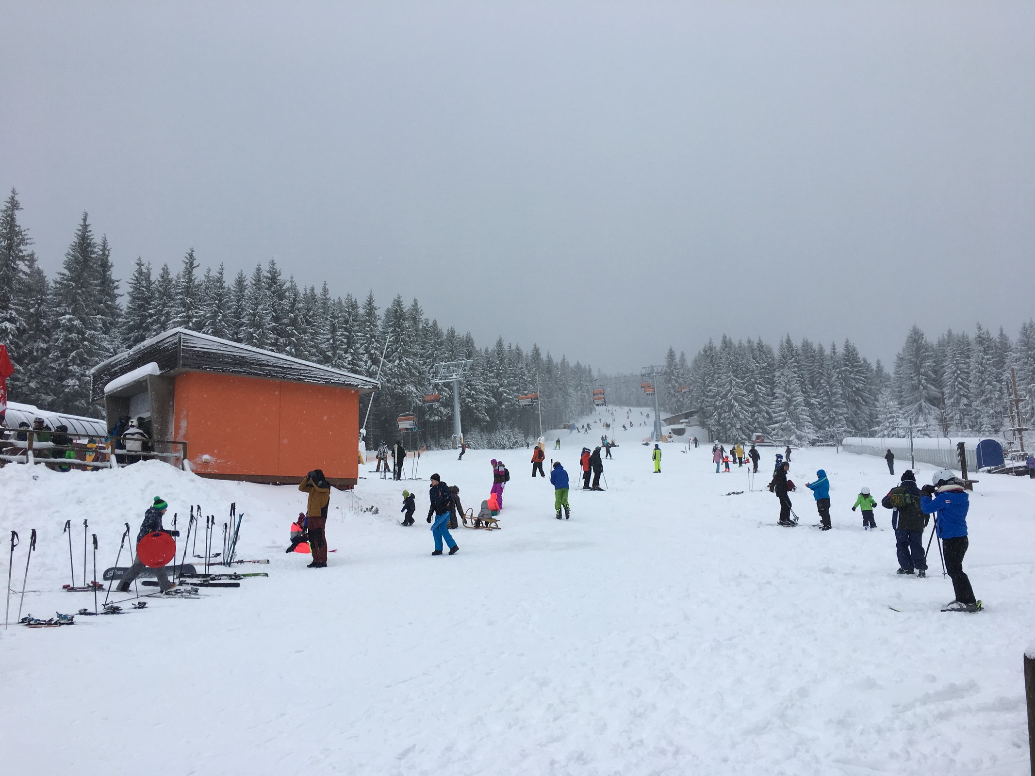 Um 10 Uhr war es bereits maximal voll!