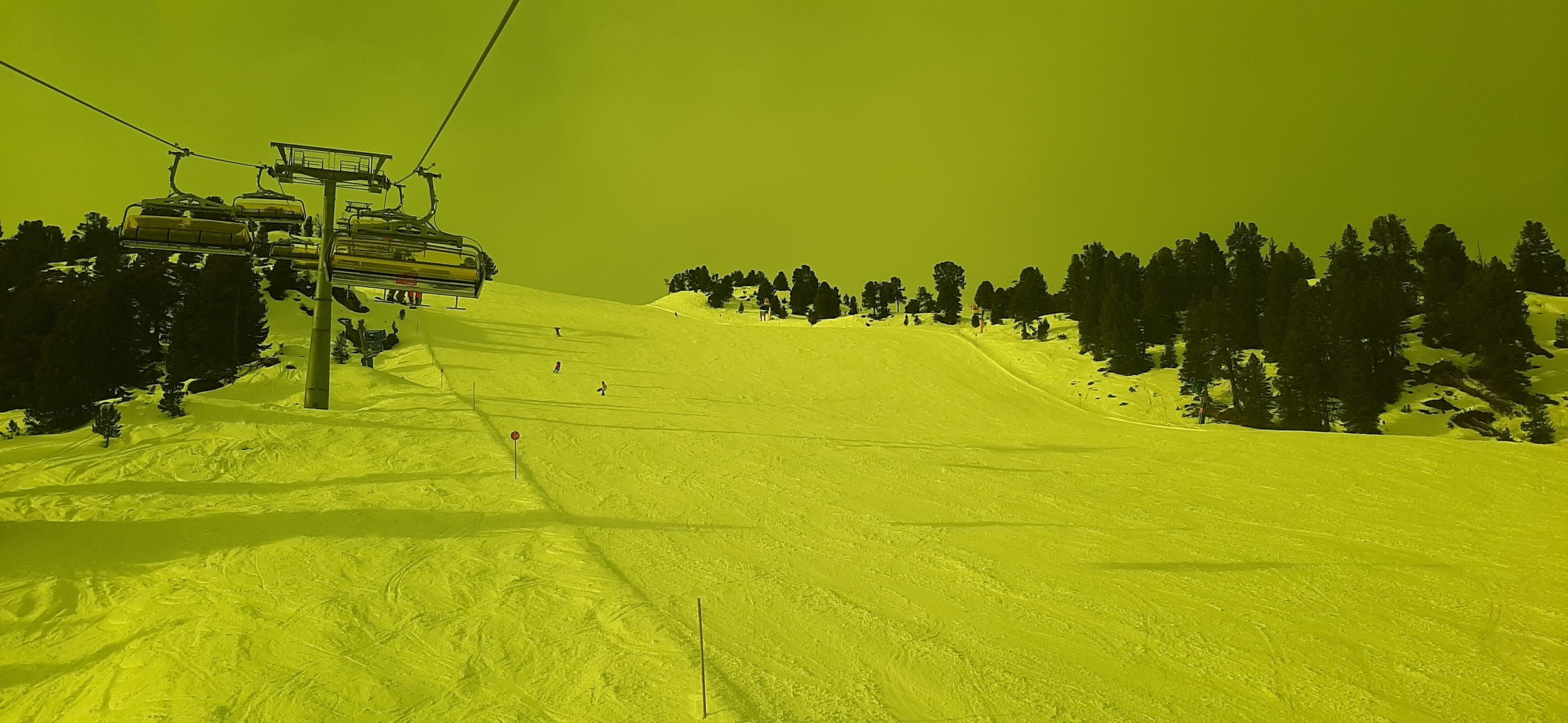Tragödienhang am KristallExpress. Hier hat man doch massiv verbreitert oder täusche ich mich da jetzt.