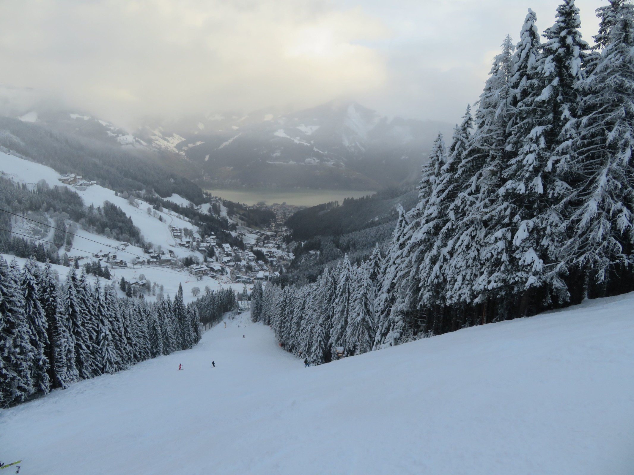 15.10 Uhr: Abschnitt der Trass, wo die Schmittenhöhebahn sie kreuzt