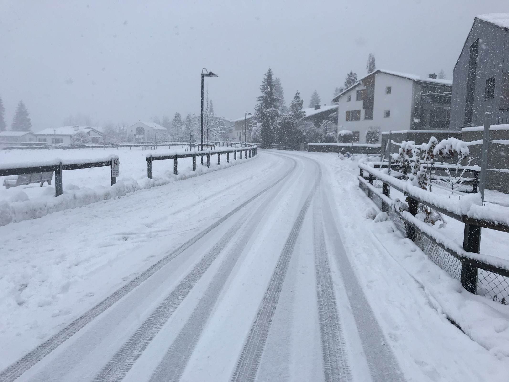 Auf den Skiern bis zum Surpunt. Soooooo muss Winter!