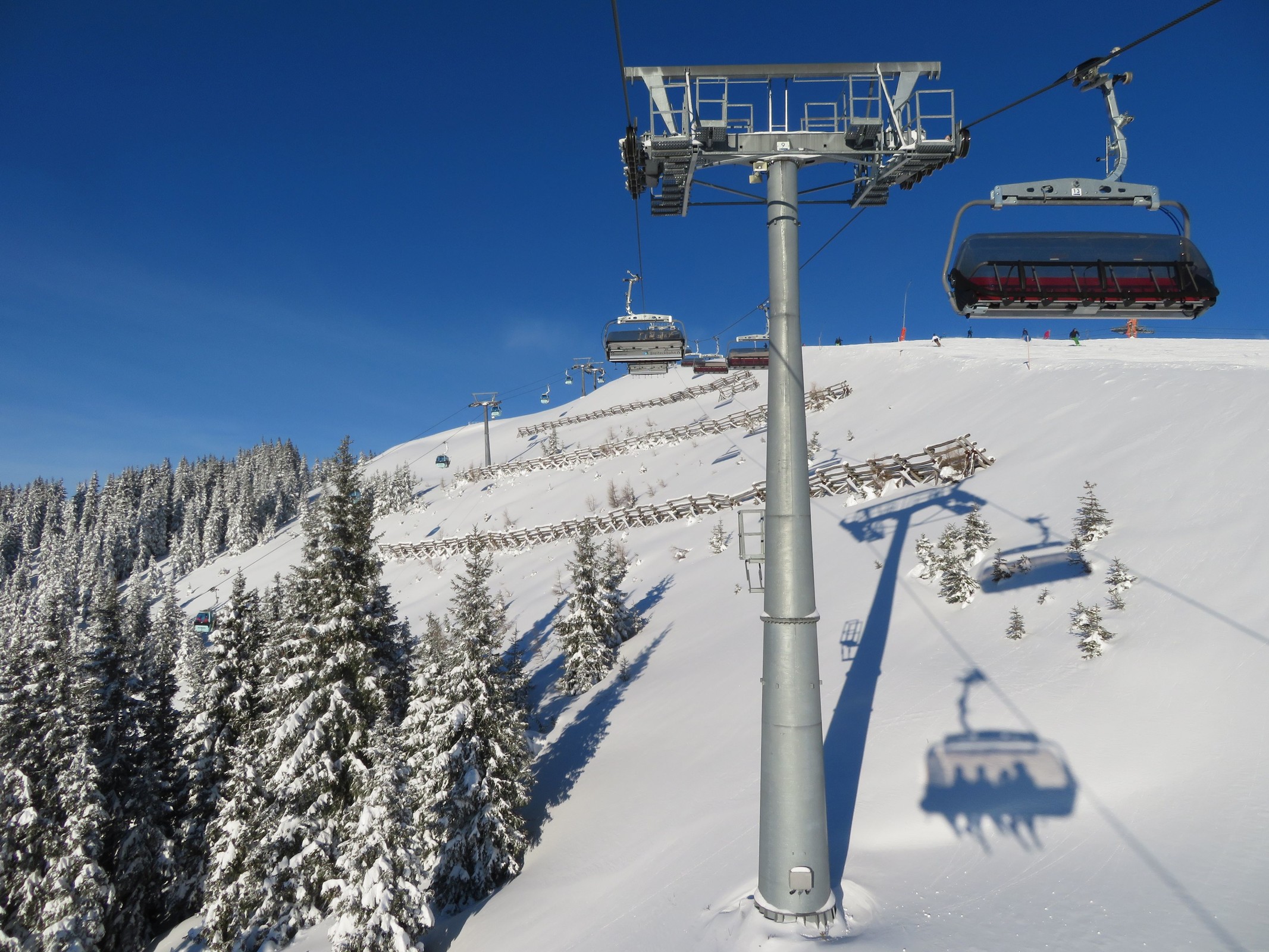 09.27 Uhr: In der Breiteckbahn, links die Areitbahn III