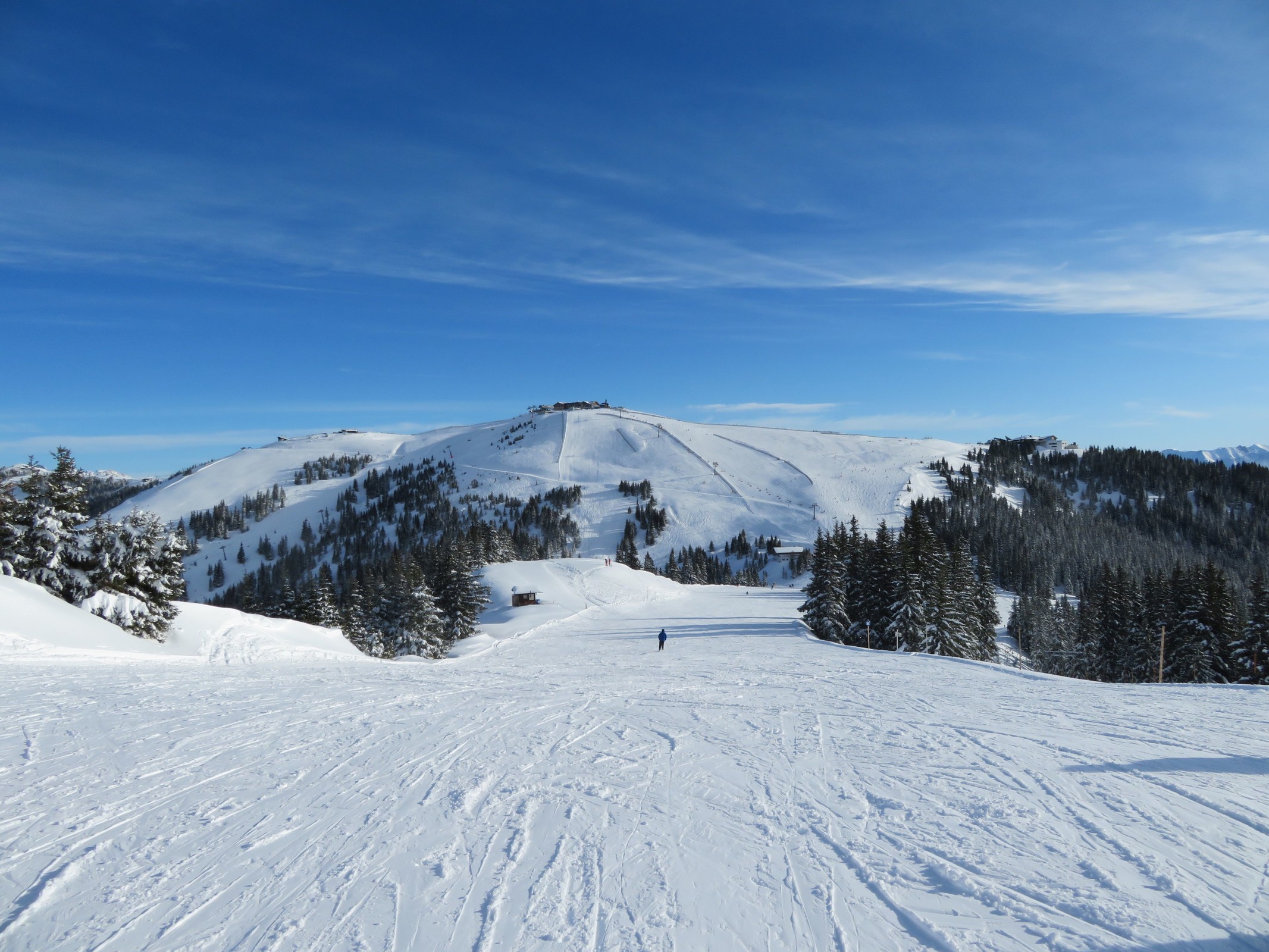 11.04 Uhr: Blick von der Hahnkopfpiste zur Schmittenhöhe