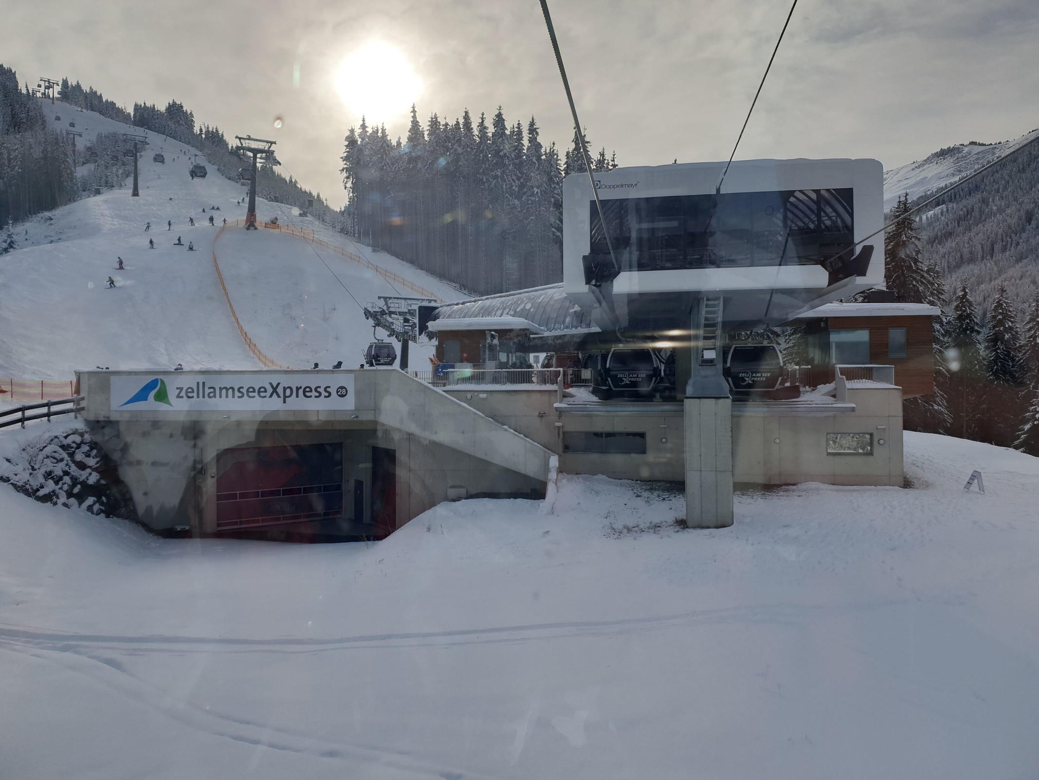 Einfahrt Bergstation zellamseeXpress I bzw. Mittelstation der gesamten Anlage