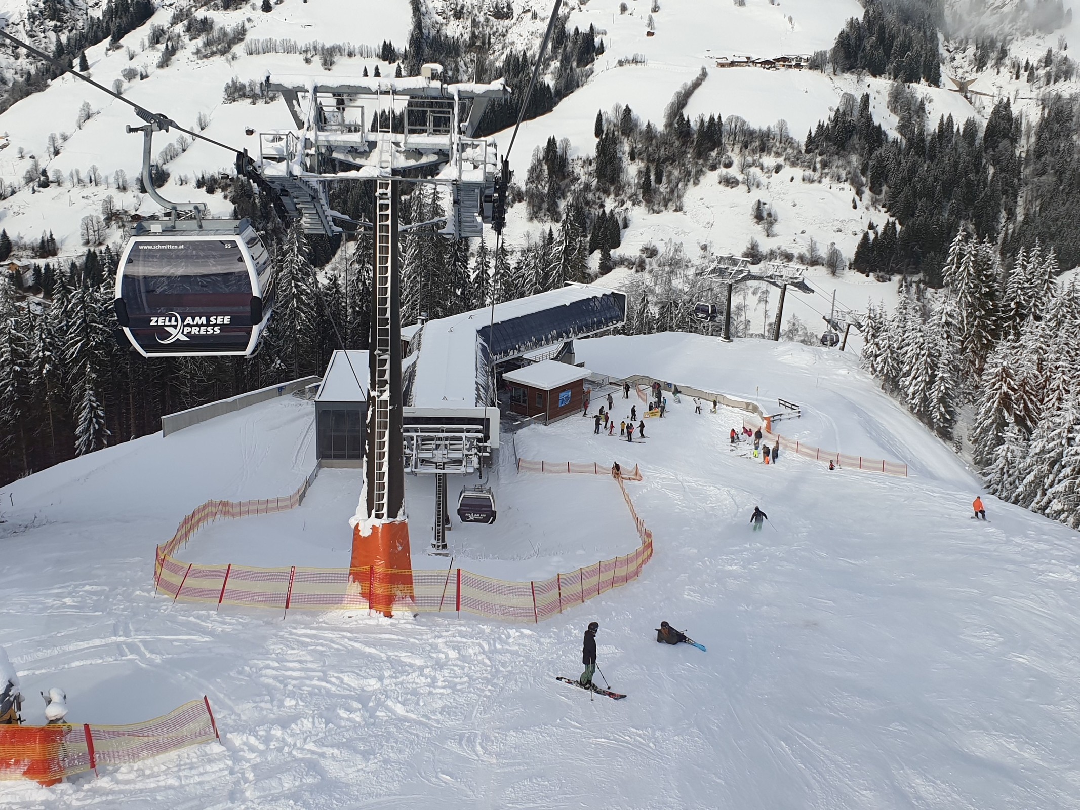 Übersicht Mittelstation zellamseeXpress