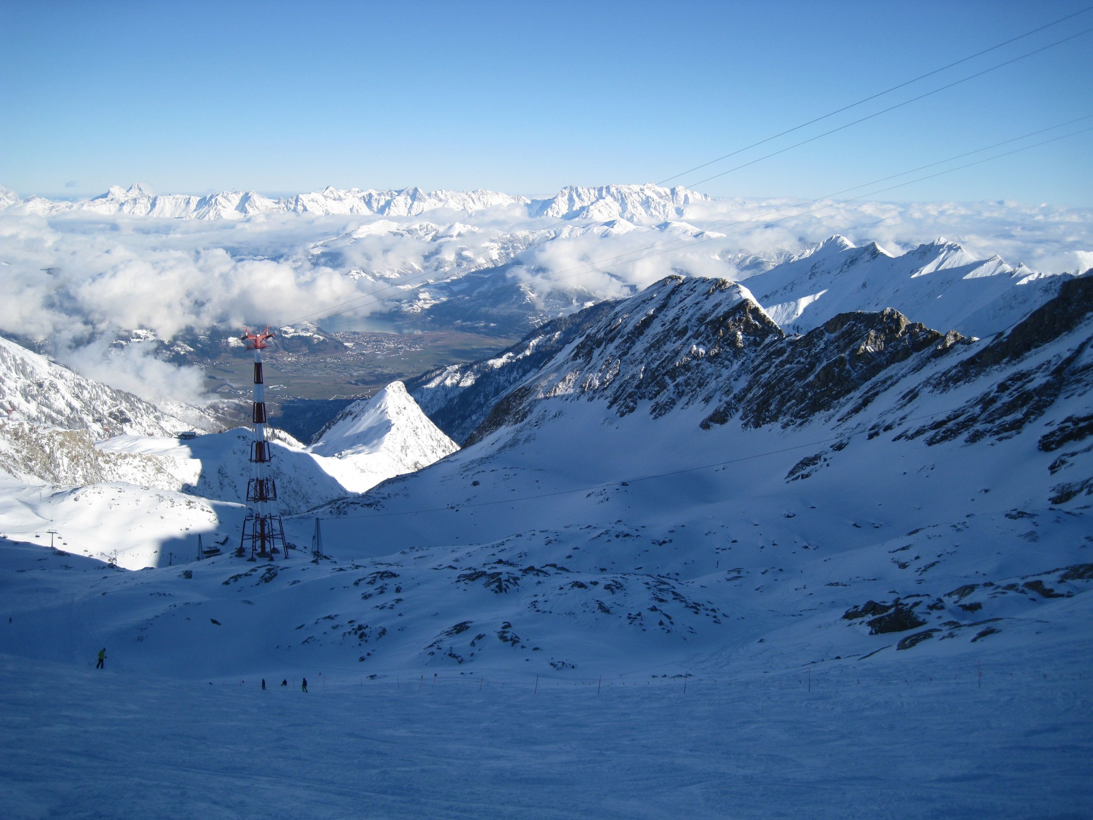 11.19 Uhr: Blick zum Zeller See mit ehemals weltweit höchster Seilbahnstütze (113,6 m)