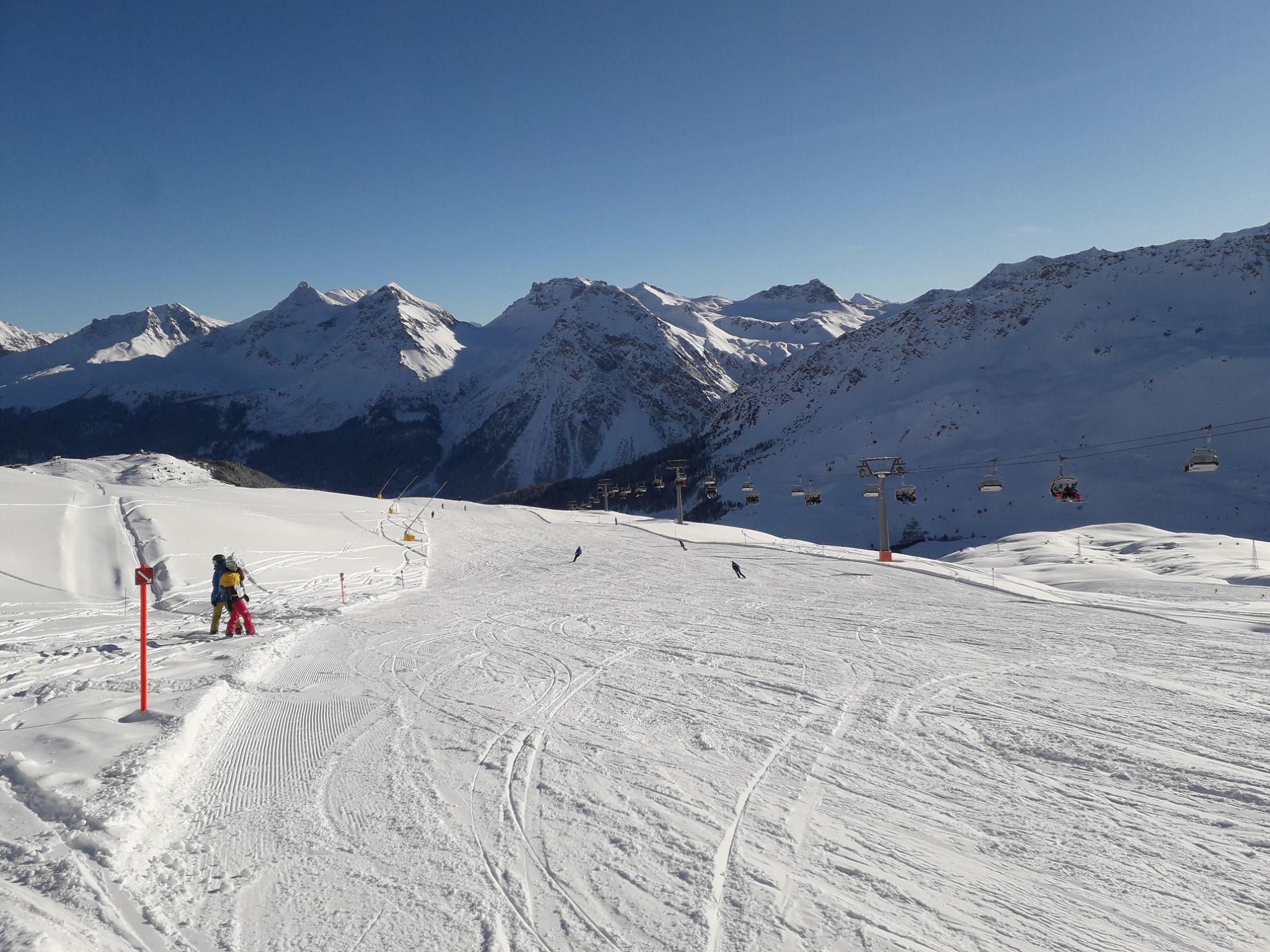 Piste 6. Dank der Breite genügend Platz.