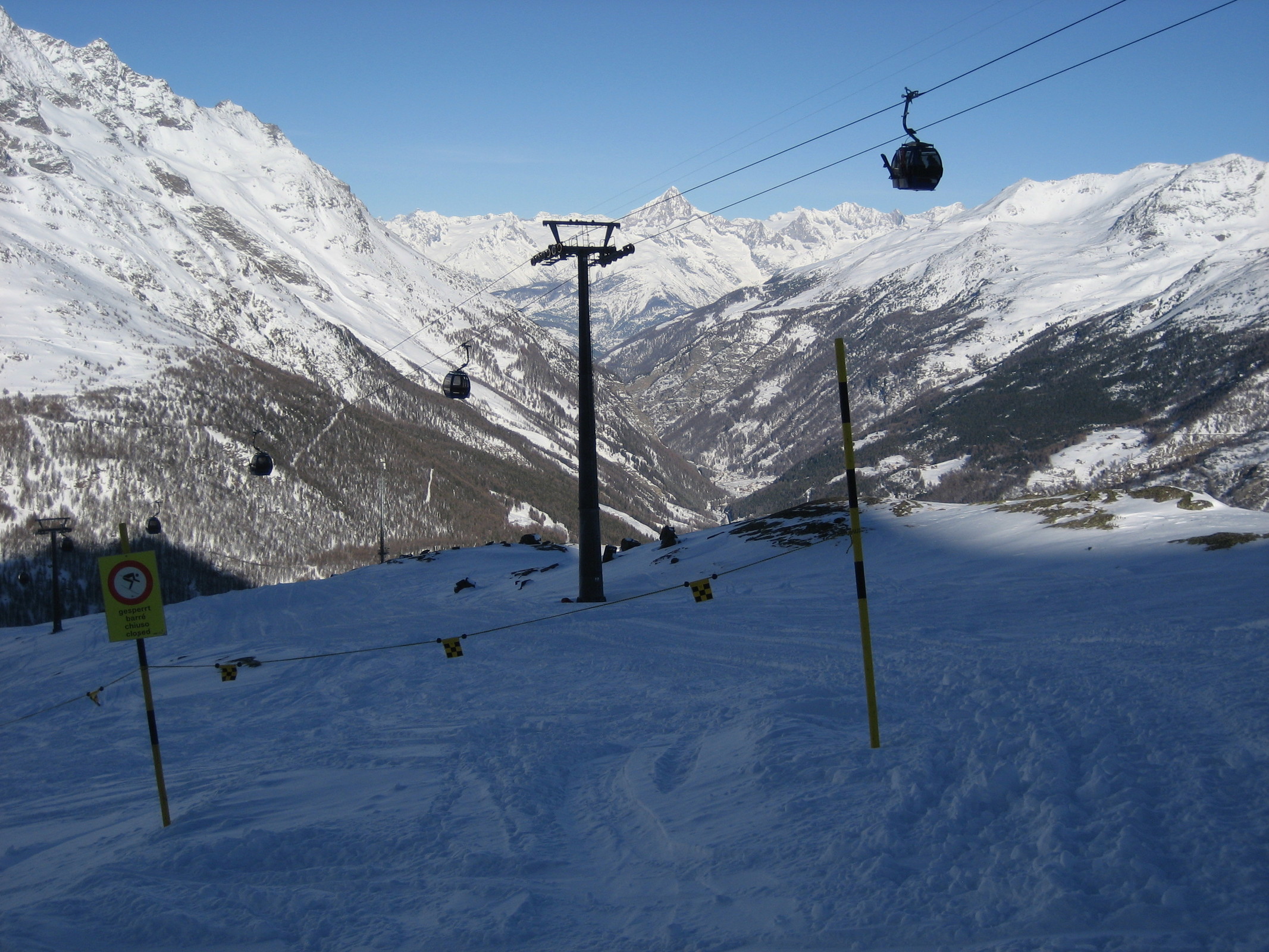 Die noch gesperrte Piste 1 Plattjen