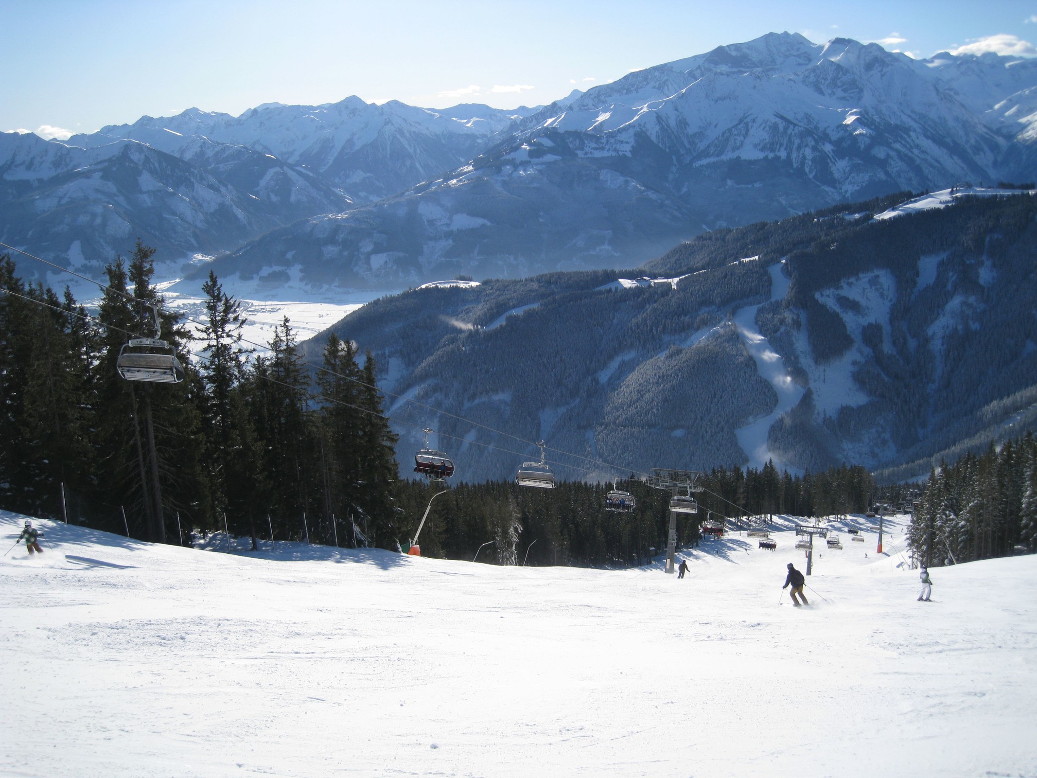 10.48 Uhr: Neue Hochmaispiste (Nr. 19) mit Hochmaisbahn