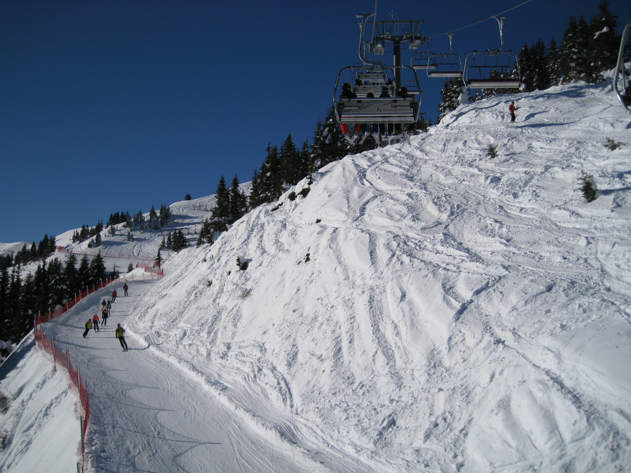 12.24 Uhr: In der Sonnengratbahn mit dem Skiweg Sonnenalm (Nr. 11)