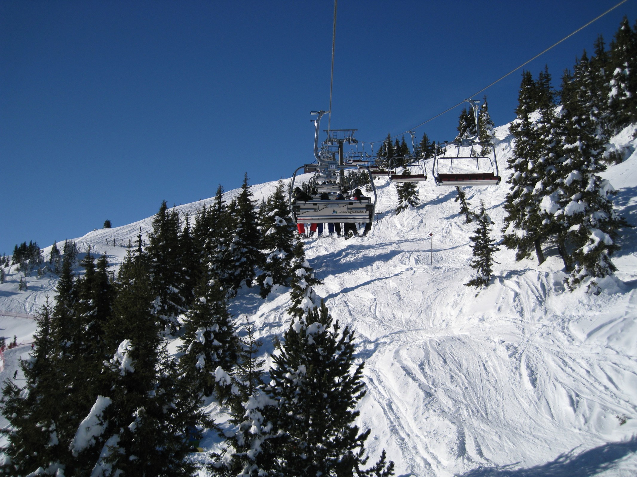 12.25 Uhr: Immer noch in der Sonnengratbahn