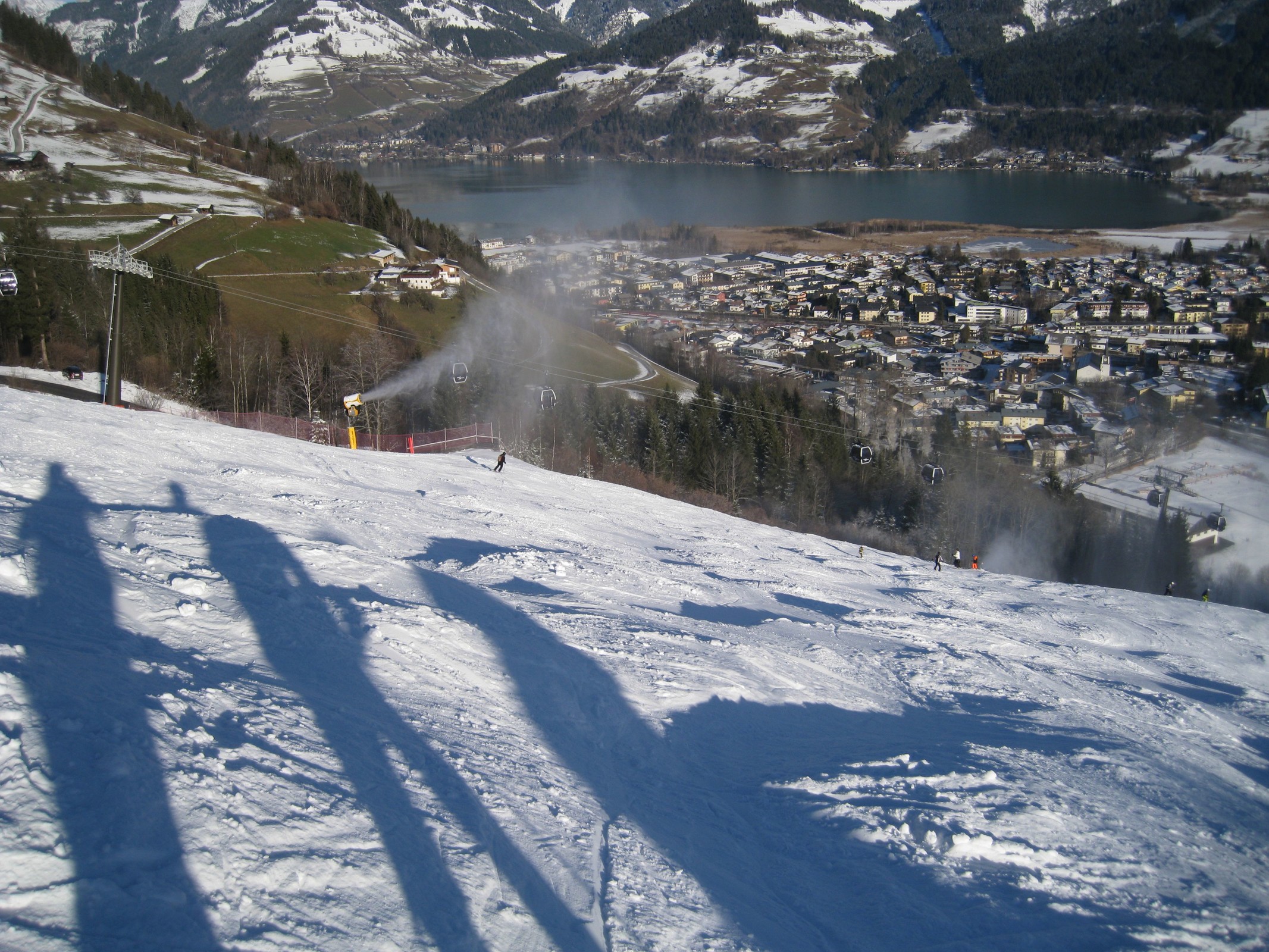 14.03 Uhr: Auf der roten Schüttabfahrt (Nr. 4) am areitXpress - Blick talwärts