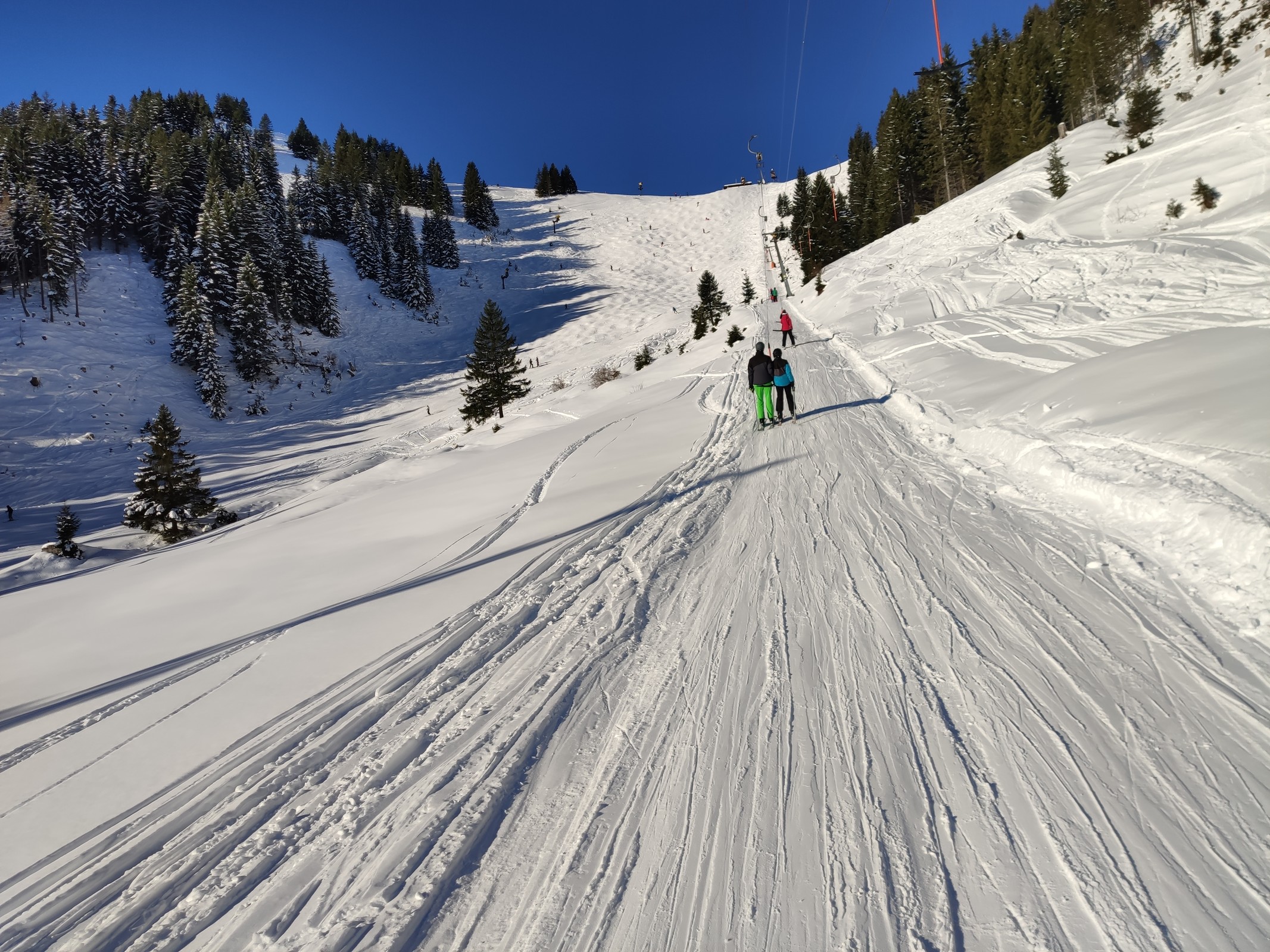 Rosengasse. Auf die Präsentation des Steilhangs hatte man keine Lust dementsprechend schlecht war dieser zu fahren. Zumindest gab's deshalb keine Wartezeiten am Lift.