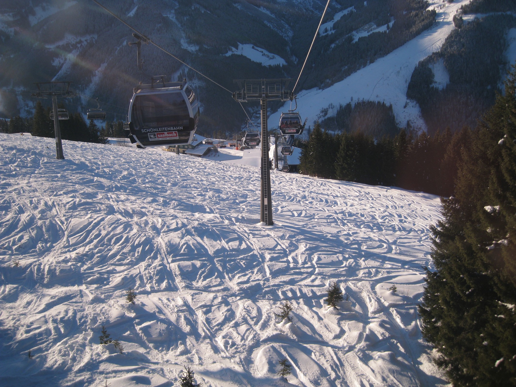 08.59 Uhr: In der I2 Schönleitenbahn II, links der I3 Schönleiten 6er