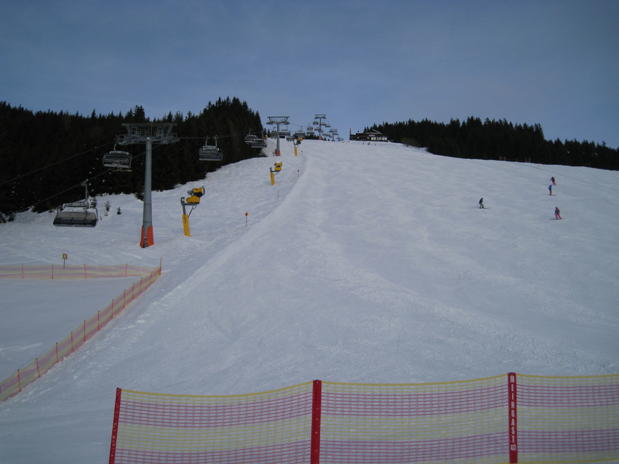 15.11 Uhr: Zielhang der roten 159 am H5 Magic 6er