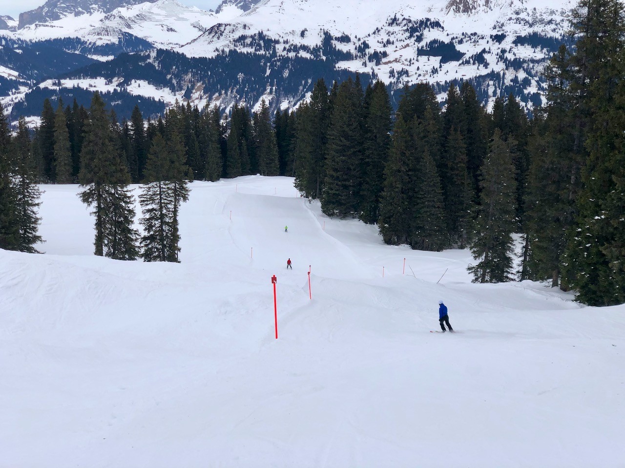 Noch einmal die 24. Ich liebe diese Piste. Und echt voll hier zur Hochsaison :)