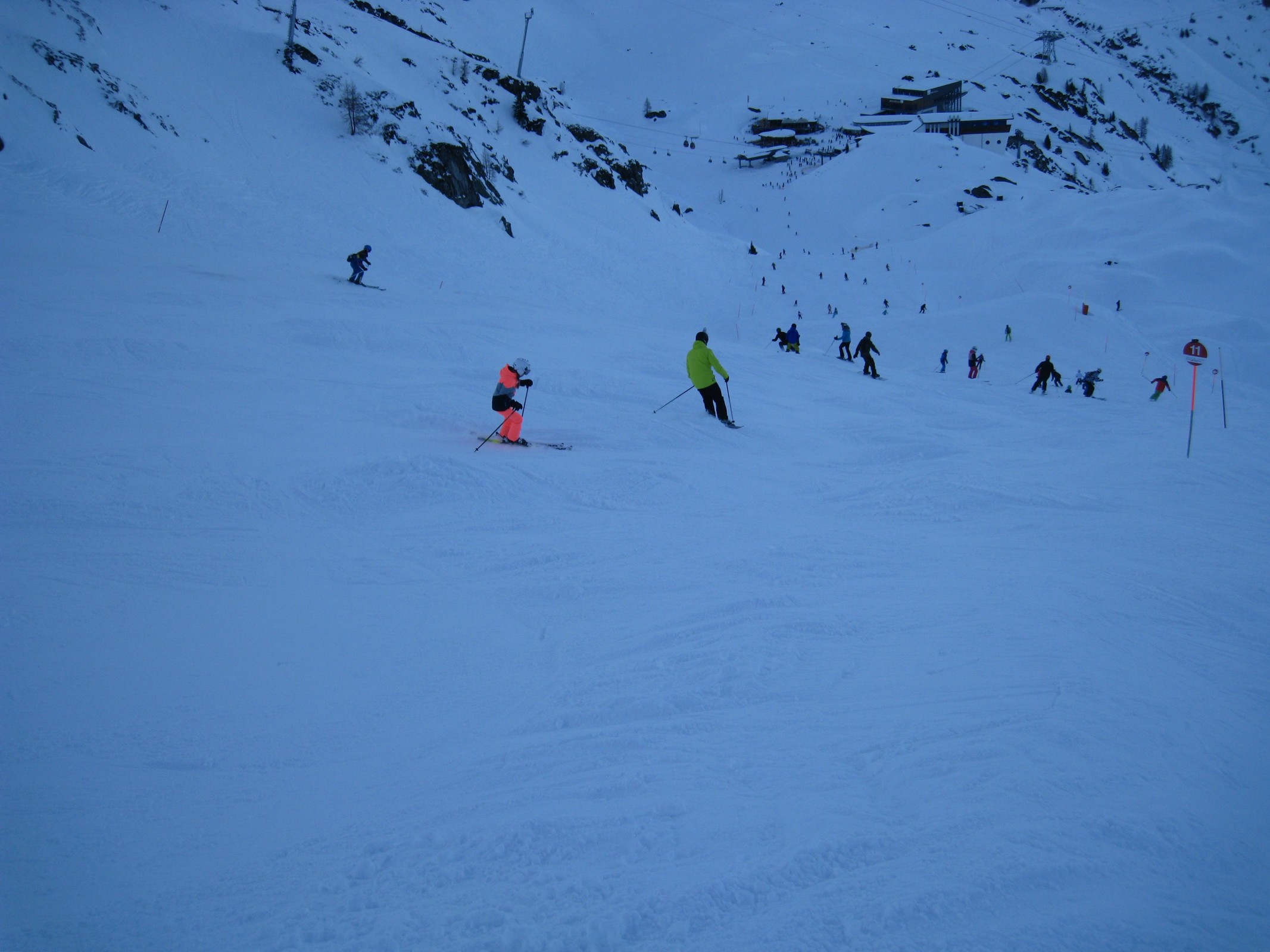 15.54 Uhr: Auf der Langwiedabfahrt (Nr. 11) - Blick talwärts