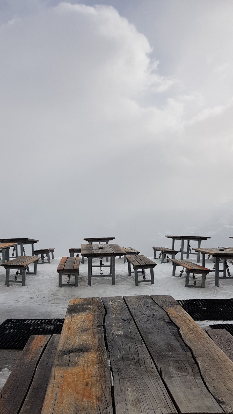 Segnes, Sicht noch getrübt