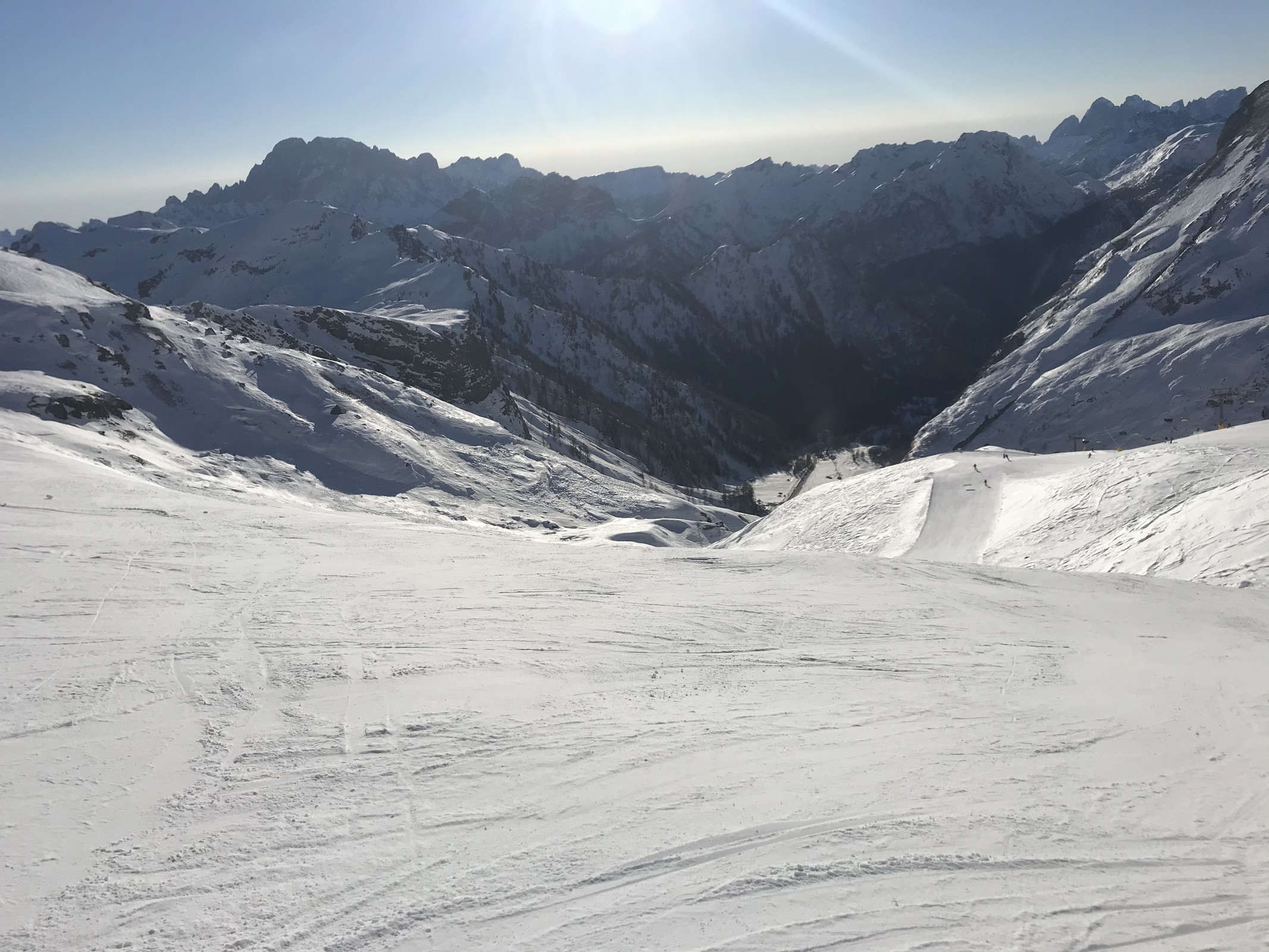 Runter nach Malga Ciapela. Aber nur bis zur Padon-Talstation, dann kann man im Bus noch sitzen