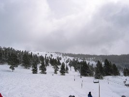 Hier sieht man den relativ großen Sesselabstand
