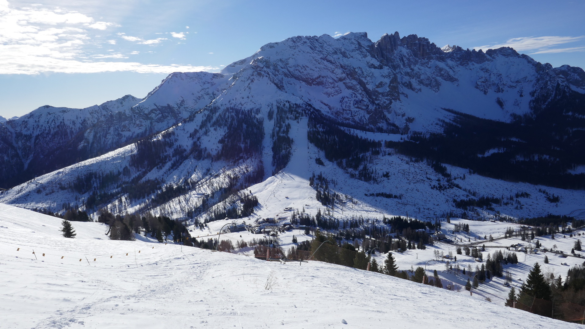 Pra di Tori / Latemar von der anderen Seite aus gesehen