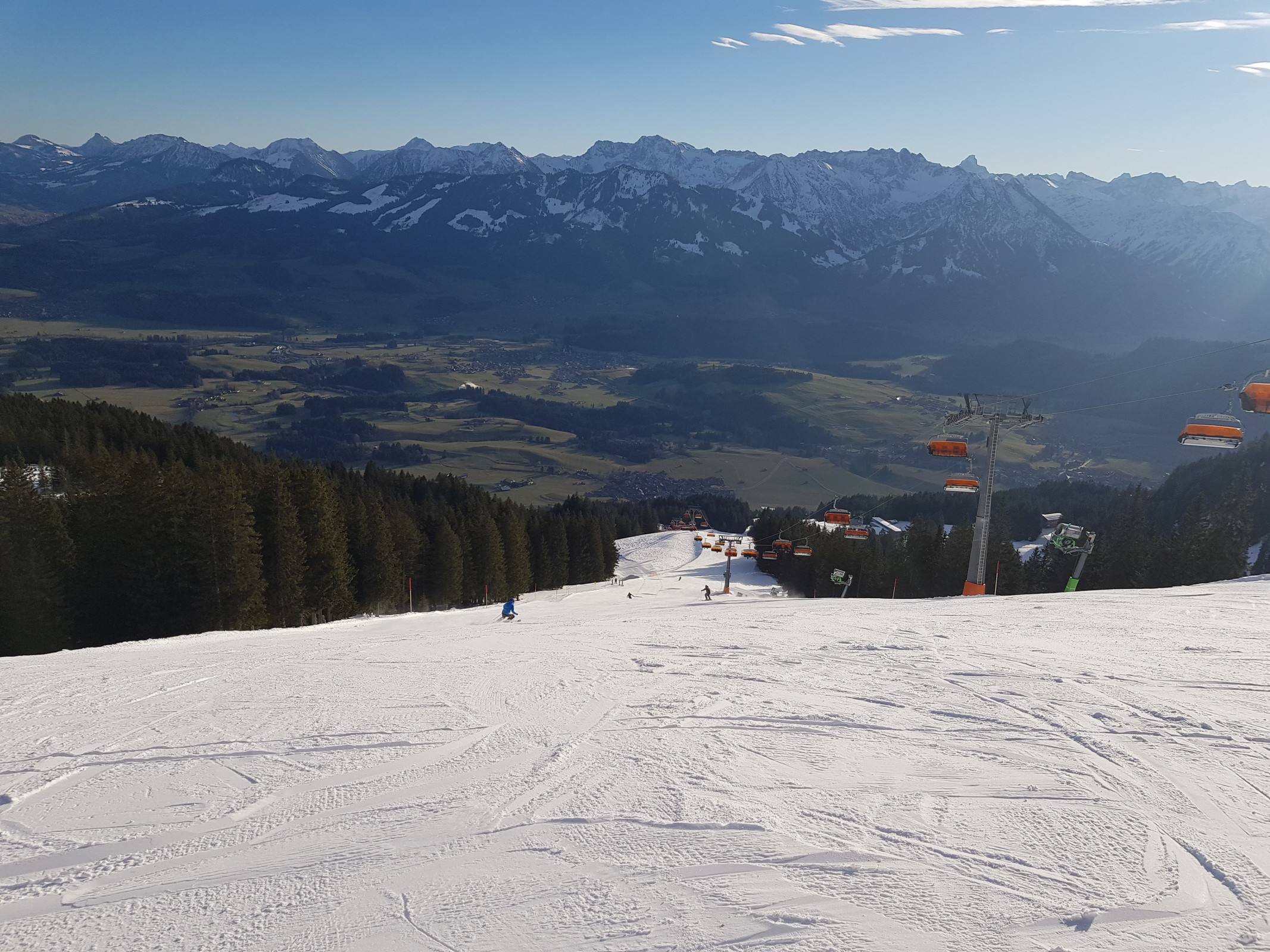 Piste von oben aus betrachtet.