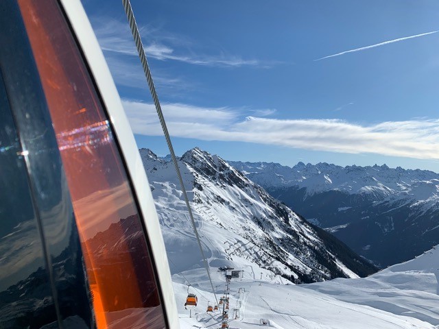 Hochalpila-Bahn mit Blick Richtung Silvretta